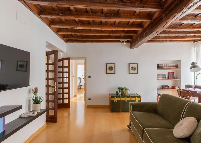 Iflat Trevi's Paradise Appartement